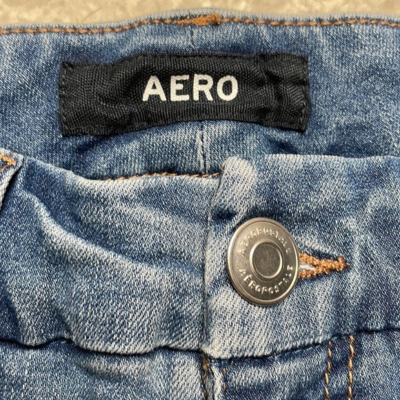 Aero High Rise High Wasted Stretchy Denim Jeans distressed Size 6 - Picture 4 of 10